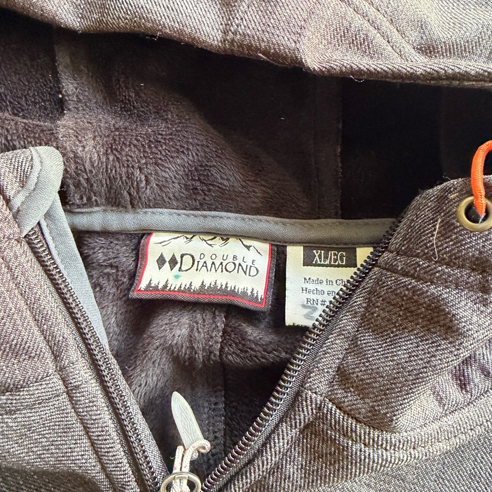 Double Diamond Men's Gray Performance Jacket